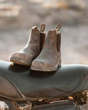 Afbeelding in Gallery-weergave laden, Blundstone 1306 nubuck dress boot in rustiek bruin
