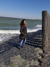 Afbeelding in Gallery-weergave laden, Katrina Hooded wax jas in bruin