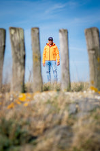 Afbeelding in Gallery-weergave laden, Eldgrim softshell jack voor heren in oranje met afneembare capuchon, van Nordberg