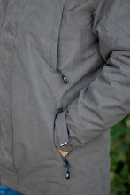 Afbeelding in Gallery-weergave laden, HALLVARD, warme gevoerde heren jas met capuchon van Nordberg