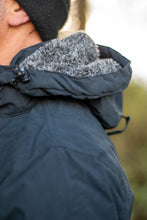 Afbeelding in Gallery-weergave laden, HALLVARD, warme gevoerde heren jas met capuchon van Nordberg