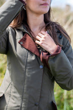 Afbeelding in Gallery-weergave laden, Katrina Hooded Discovery  dames jas in katoen.