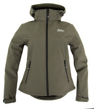 Afbeelding in Gallery-weergave laden, Ingrida, dames softshell jack met afneembare capuchon, kleur olive, van Nordberg