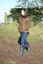 Afbeelding in Gallery-weergave laden, Ambre,  wax jacket dames Oxford Blue