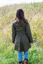 Afbeelding in Gallery-weergave laden, Katrina Hooded Discovery  dames jas in katoen.
