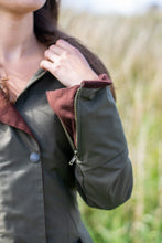 Afbeelding in Gallery-weergave laden, Katrina Hooded Discovery  dames jas in katoen.
